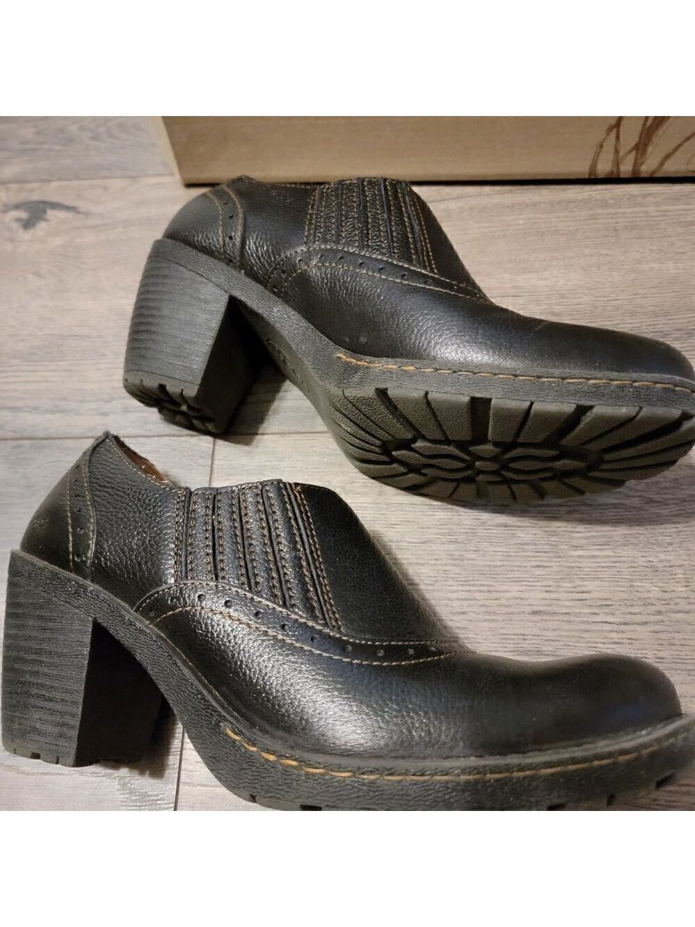 B.o.c Sorla Block Heel Black Pebble Leather Slip on Stretch Ankle Booties. - Picture 4 of 6